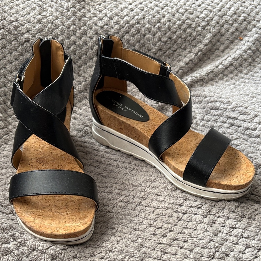 Adrienne Vittadini cape Ann Black Cork Platform Wedge Sandals